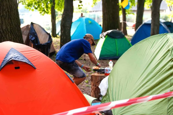 Comment les campings Tikayan promeuvent-ils un tourisme durable ?