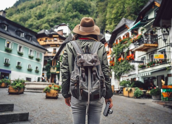 Quelles sont les démarches à suivre pour réserver ses vacances au village vacances dans le Tarn?